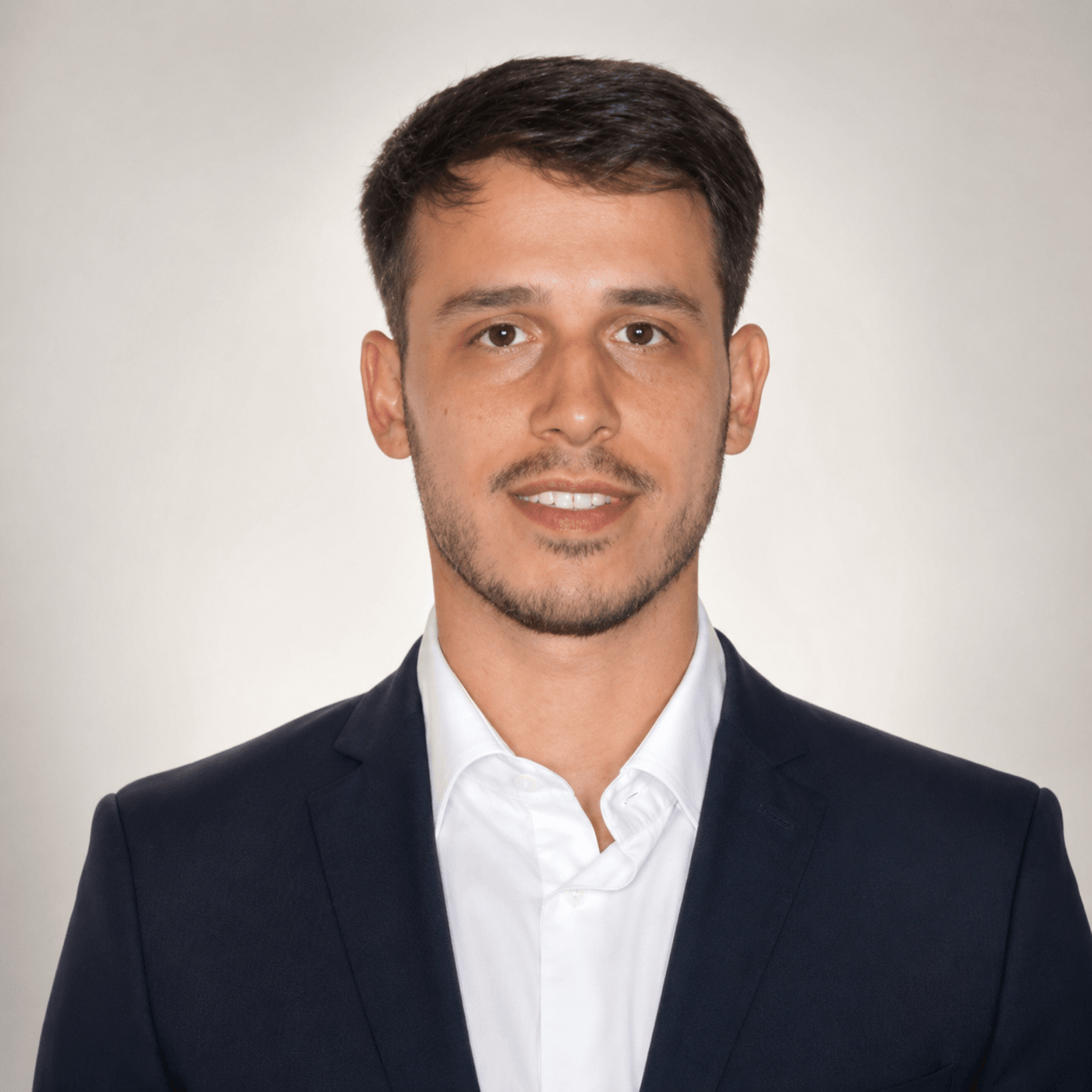 Marco Liccardi, Legales